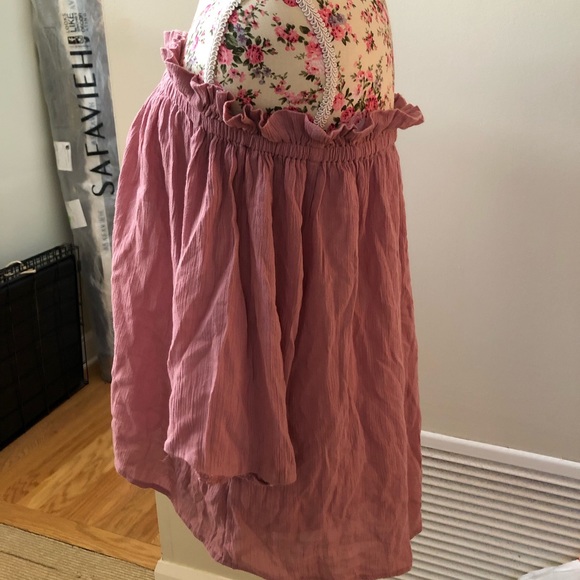 Boutique Off-The-Shoulder Top - Picture 4 of 5